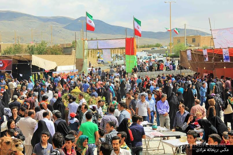 جشنواره انگور و بوم گردی در روستای حسن رباط شاهین شهر