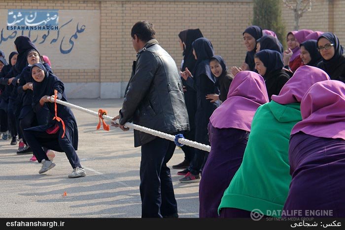 برگزاری بازی های بومی محلی در دبیرستان شهدای روران