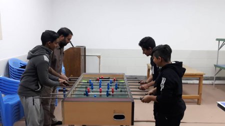 مسابقه فوتبال دستی ویژه نوجوانان روستای آب‌شیرین شهرستان کاشان برگزار شد