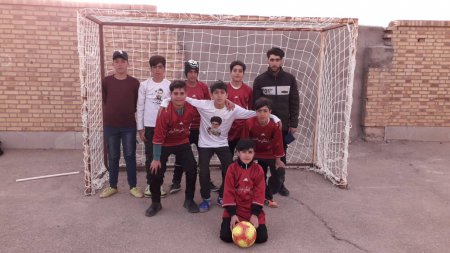 مسابقات فوتسال نونهال جام نوروز ۱۴۰۰ در روستای آزران شهرستان کاشان برگزار شد
