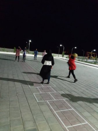 برگزاری مسابقه بومی محلی داژبال (وسطی) ویژه دختران نوجوان شهرستان آران و بیدگل