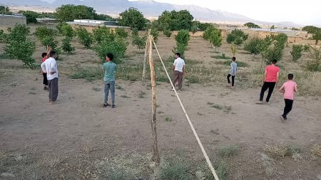 برگزاری مسابقه دوستانه والیبال در روستای خویگان شهرستان فریدن