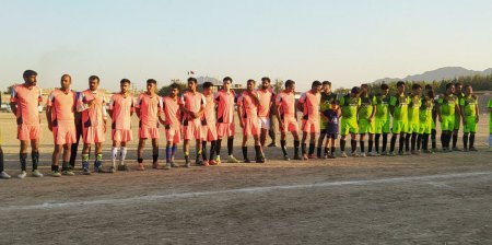 برگزاری فینال مسابقات چهارجانبه فوتبال جام شهدا در شهرستان فلاورجان