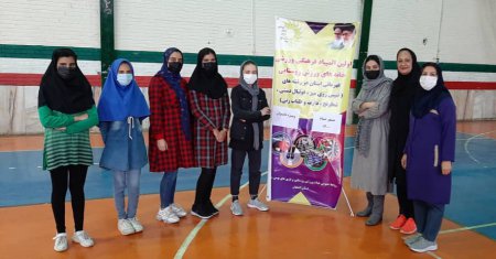 قهرمانی دختران نوجوان شهرستان لنجان در مرحله قهرمانی استانی المپیاد خانه‌های ورزش روستایی