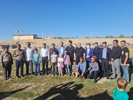 آیین افتتاح مسابقات مینی‌فوتبال جام پرچم ویژه روستاییان شهرستان سمیرم