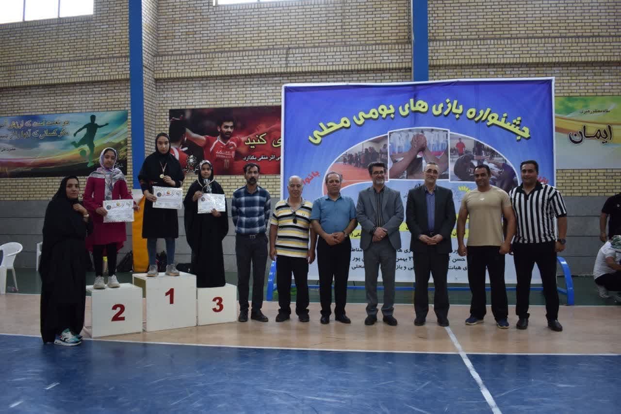 برگزاری جشنواره بازی‌های بومی محلی در منطقه لتحر کاشان
