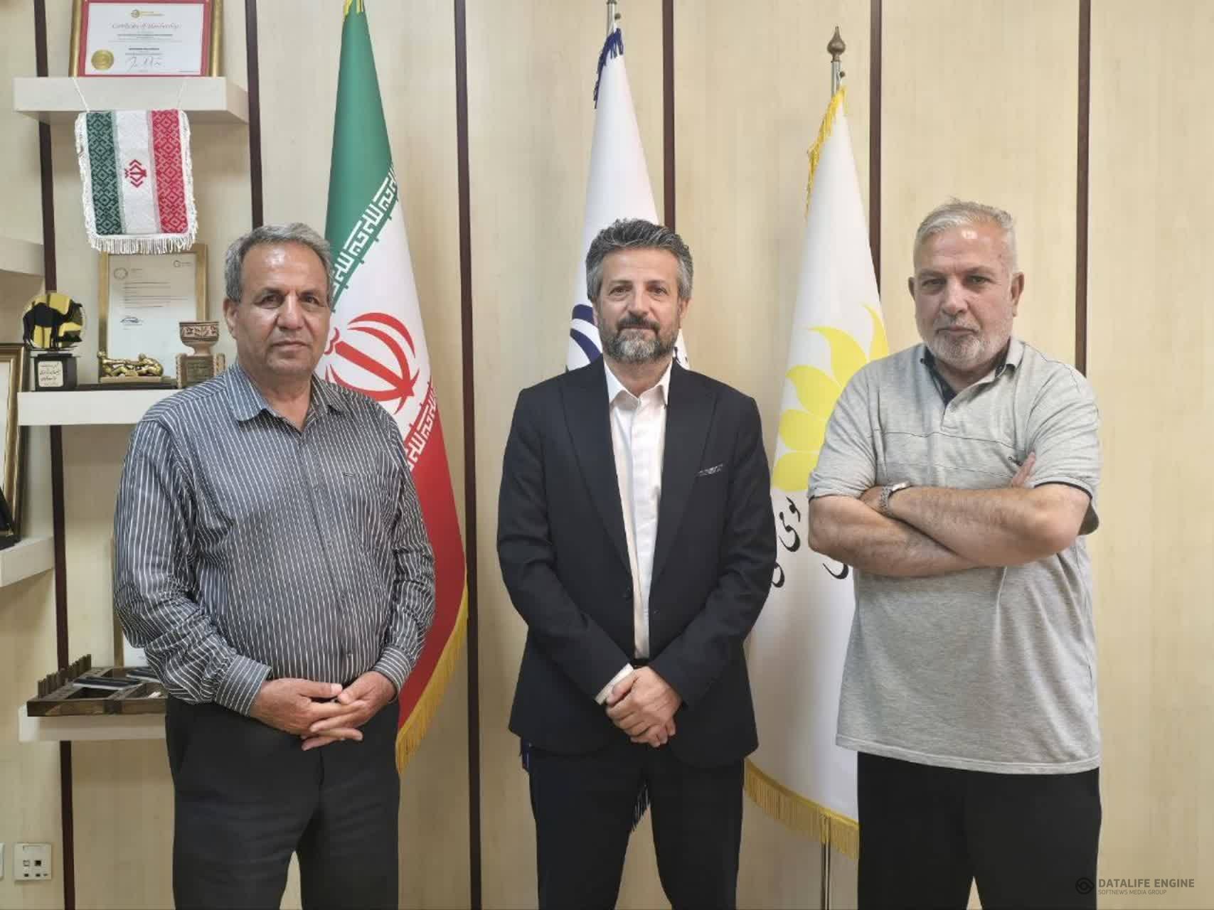 دیدار آقای اسدی رئیس هیئت ورزش های بومی محلی اصفهان با رئیس فدراسیون بومی محلی کشور